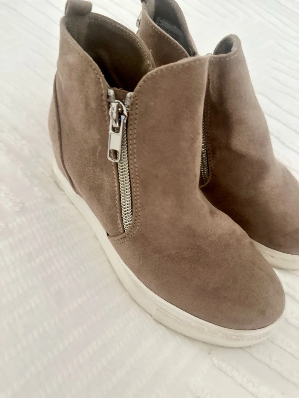 Steve Madden Girls Brown Suede Boots Size 1